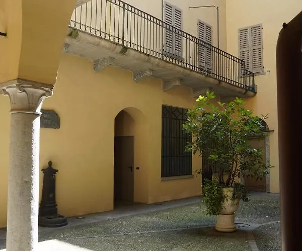 Casa Giovio Elegant Historic In The Heart Of Appartement Como